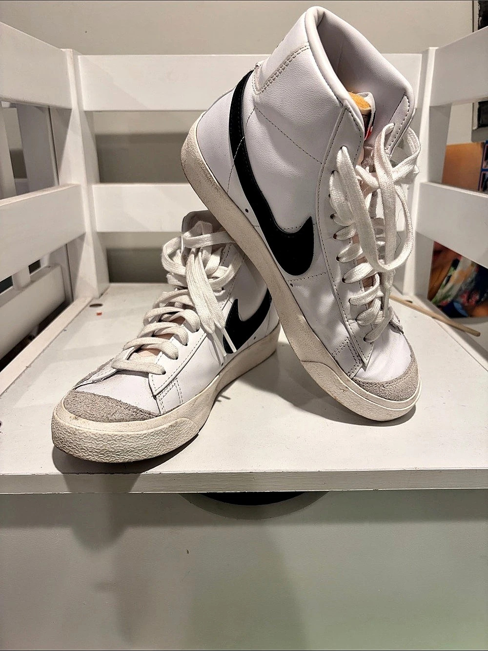 Nike Blazer Mid '77 Mid-Top Sneakers White & Black US 7.5